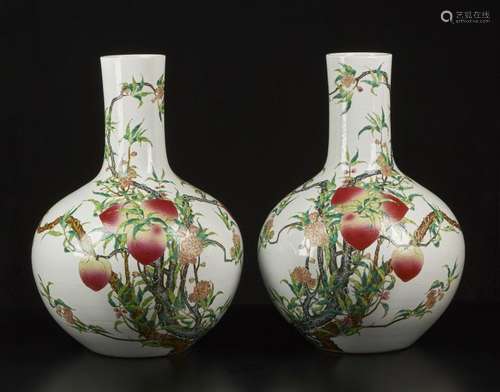 Chinese Art. A pair of tianchuping porcelain vases…