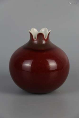 A RED GLAZE ZUN SHAPED WITH POMEGRANATE