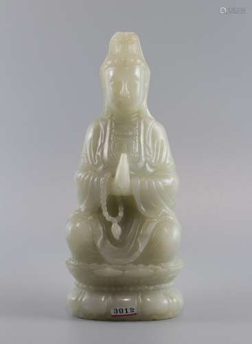 White jade Guanyin statue made of Hetian jade seed