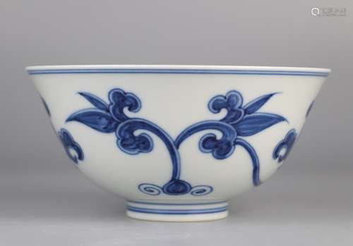 Yongzheng blue and white flower bowl