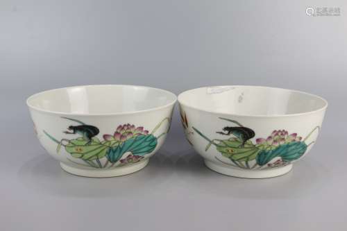 A pair of vermicelli bowl