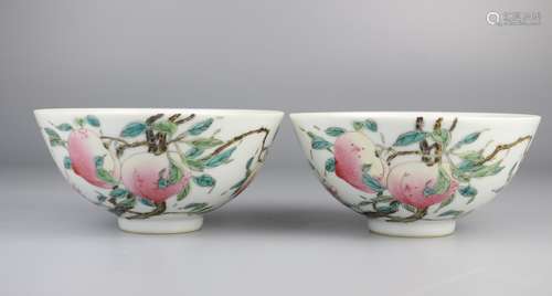 A pair of pink peach bowls in Guangxu official kiln