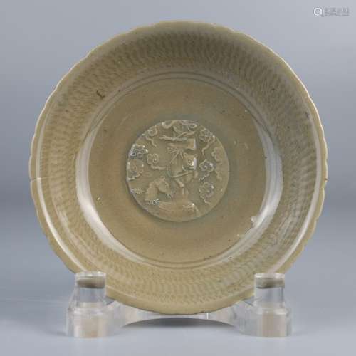 Yaozhou Kiln carved flower plate