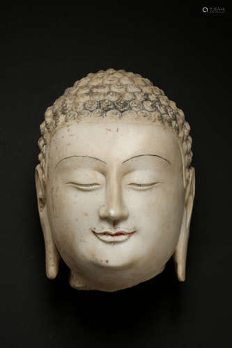 NORTHERN QI DYNASTY, CHINESE WHITE MARBLE CARVED BUDDHA HEAD