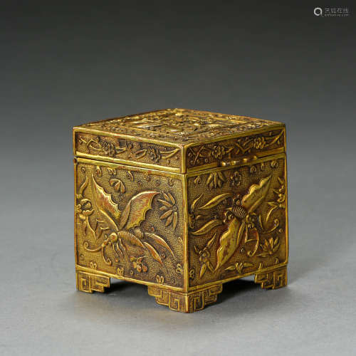 GILT-BRONZE SQUARE BOX OF THE QING DYNASTY PALACE OFFICE OF CHINA