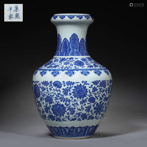 ANCIENT CHINESE BLUE AND WHITE PORCELAIN VASE