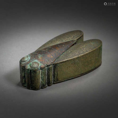 ANCIENT CHINESE COPPER CICADA SHAPED BOX