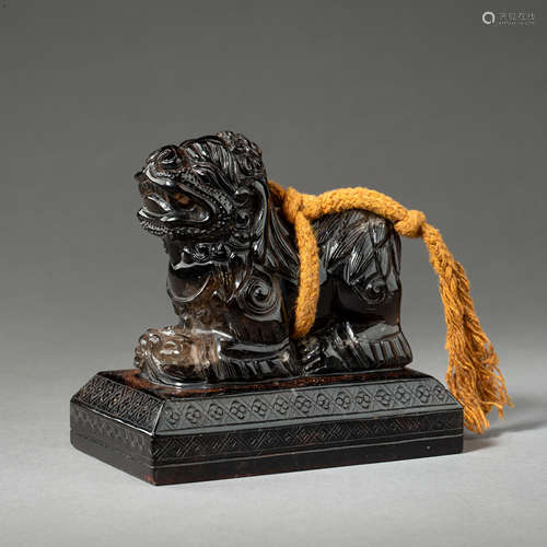 ANCIENT CHINESE CRYSTAL LION SHAPED SEAL