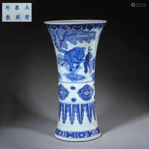 ANCIENT CHINESE BLUE AND WHITE PORCELAIN VASE