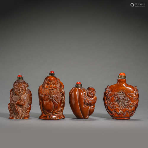 A SET OF ANCIENT CHINESE ANTLER SNUFF BOTTLES