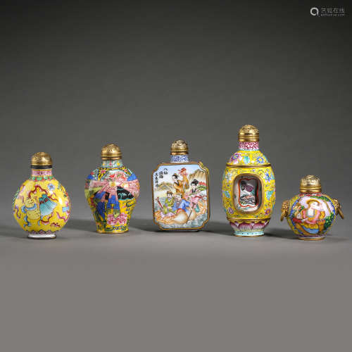 A SET OF ANCIENT CHINESE ENAMEL SNUFF BOTTLES