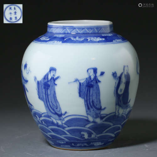 ANCIENT CHINESE BLUE AND WHITE PORCELAIN JAR