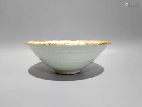 Chinese Song Pale Celadon Glazed Porcelain Bowl