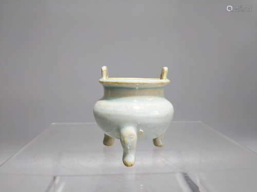 Chinese Song Hutian Kiln Pale Celadon Glazed Cense