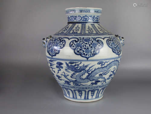 CHINESE Blue White Dragon Porcelain Jar