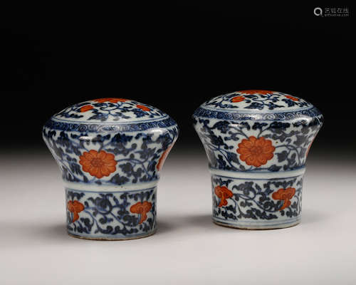 Chinese Blue White Porcelain Scroll End