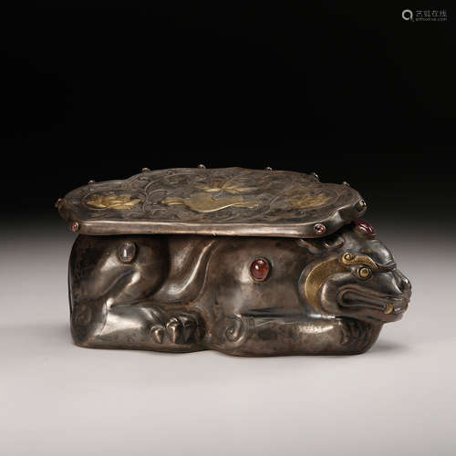 Chinese Gilt Silver Beast Head Rest