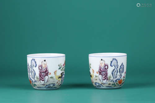 Chinese Famille Rose Porcelain Cups, Pair