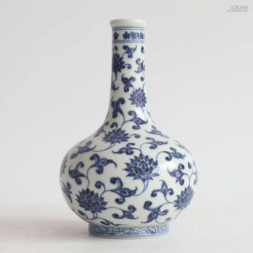 Chinese Blue White Lotus Porcelain Vase