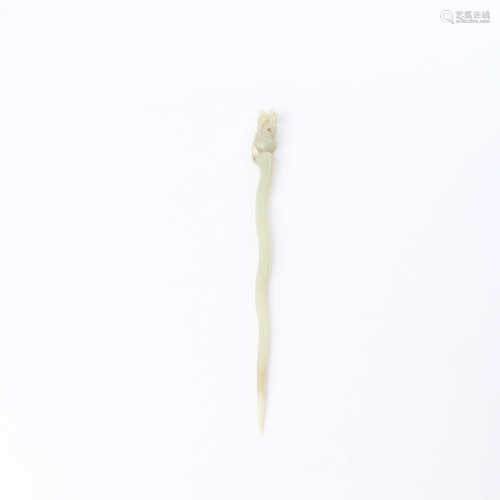 White jade hairpin in Qing Dynasty