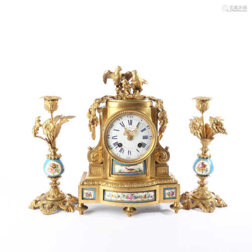 A set of 18th Century Bronze gilt inlaid Western clock