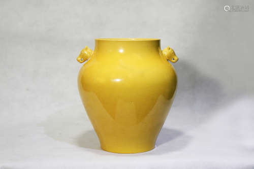 Chinese Qing Dynasty Guangxu Period Yellow Glazed Porcelain Vessel