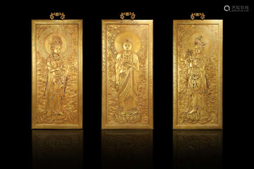 Chinese Set Of Qing Dynasty Silver And Gold Gilded Buddha Statues