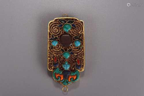 A Chinese Gilt Silver Pendant Embeded Gems