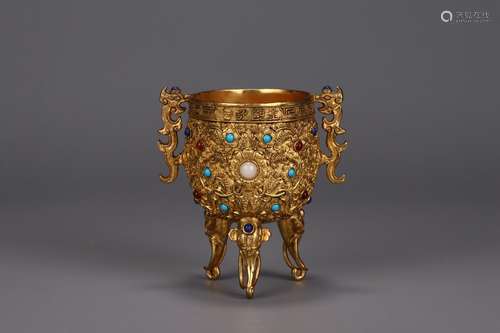 A Chinese Gilt Silver Cup Embeded Gems