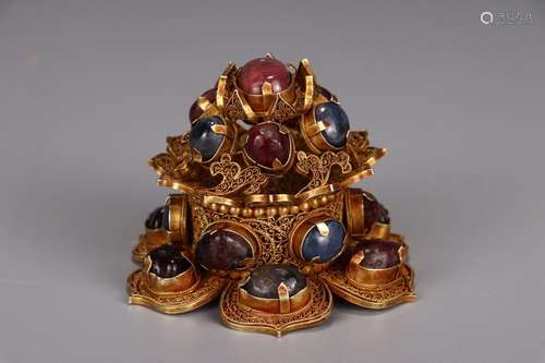 A Chinese Gilt Silver Ornament Embeded Gems With Floral Carving