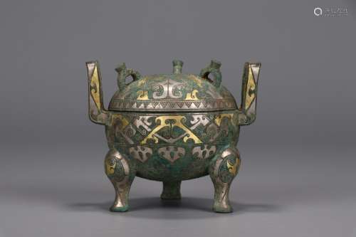 A Chinese Bronze Ware Container With Silver&Gold Of Ruyi Carving