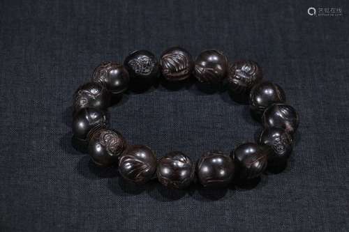 A Chinese Agarwood Bracelet