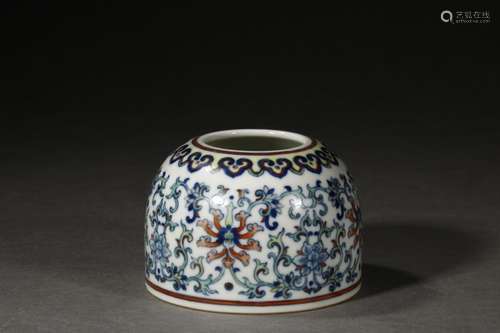 A Chinese Porcelain 