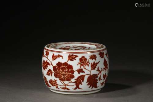 A Chinese Porcelain Alum Red Container Of Floral Painting
