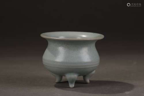 A Chinese Porcelain 