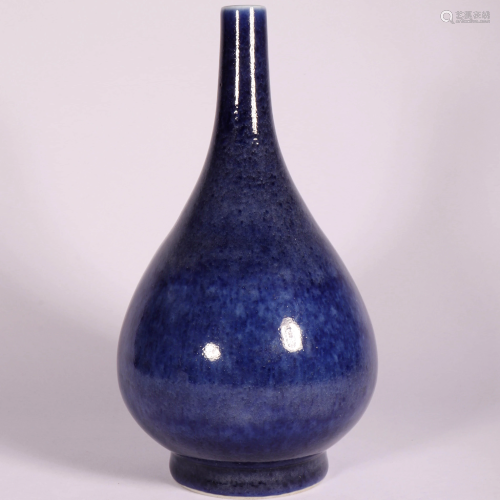 A Chinese Blue Glaze Porcelain Vase