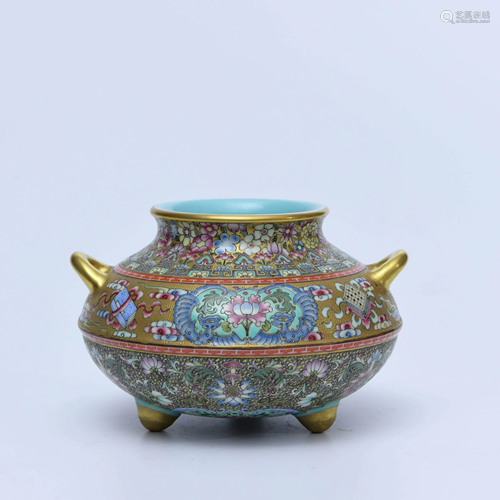 A Chinese Famille Rose Floral Porcelain Zun