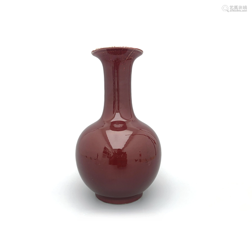 A Chinese Red Glaze Porcelain Vase