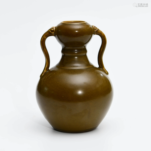 A Chinese Purple Gold Glazed Porcelain Gourd-shaped