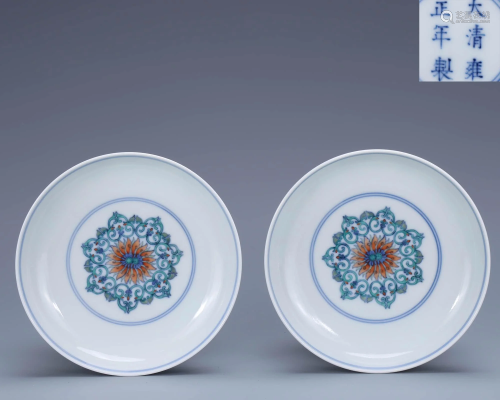 A Pair of Chinese Doucai Floral Porcelain Plates