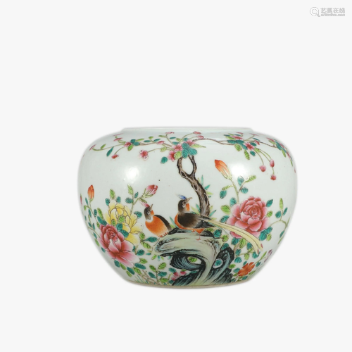 A Chinese Famille Rose Flower&Bird Pattern Porcelain