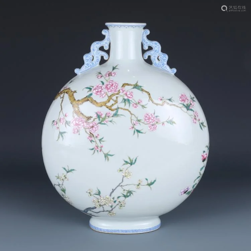 A Chinese Famille Rose Peony Pattern Porcelain Vase