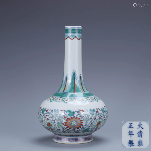 A Chinese Doucai Twine Pattern Floral Porcelain Flask