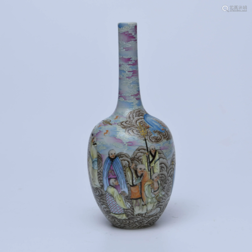 A Chinese Famille Rose Figure Painted Porcelain Flask