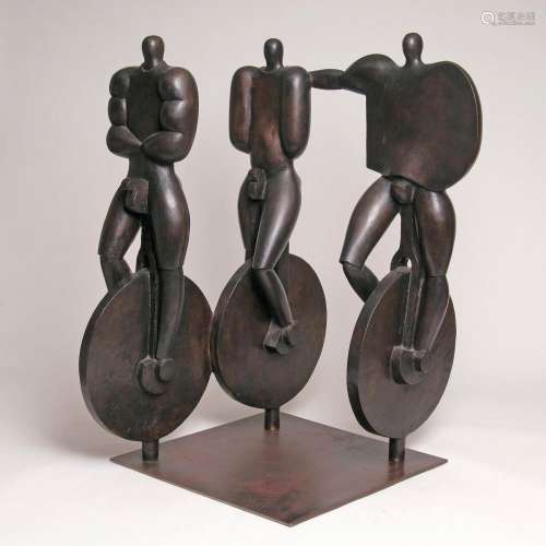 Georg Engst(Hamburg 1930)Figurengruppe 'Drei Einradfahrer in der Balance'1982. Bronze mit