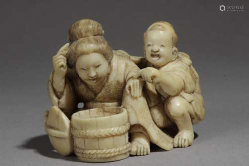 A Japanese netsuke from Edo period circa 1825-1850. Signed Ono Ryoko