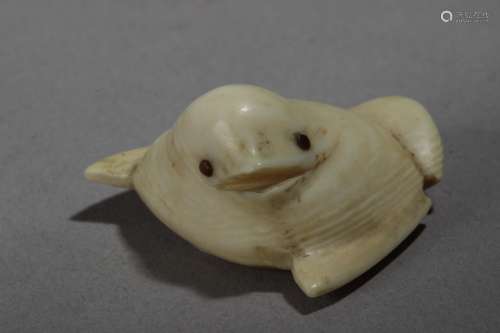 A 19th century Japanerse netsuke