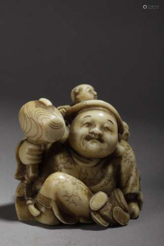 A late 19th century Japanese netsuke from Meiji period