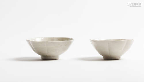 A pair of lobed bowls