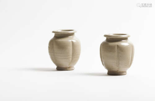 A pair of small lobed jars